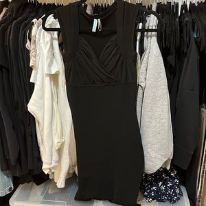Sleeveless Black dress